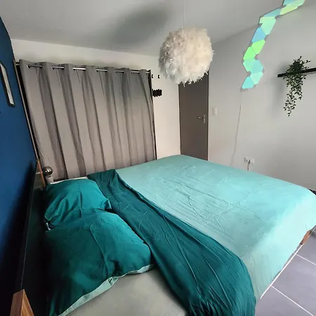 Proche Centre, Jardin & Climatisation 4pers Apartment Avignon